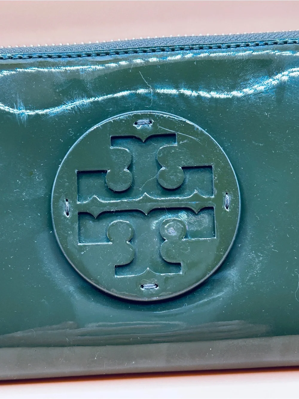 Tory Burch Glossy Forest Green Patent Full Size Zip Wallet GC